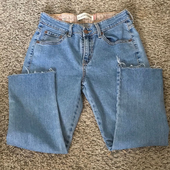 Levi's Denim - Cropped Levi’s With Stretch B-1